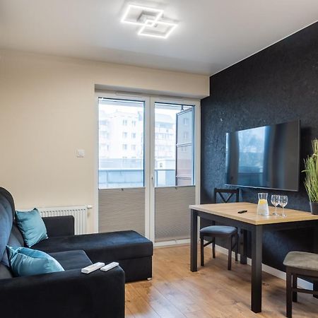 Resinest Apartamenty Jurowiecka J17 Бялисток Екстериор снимка