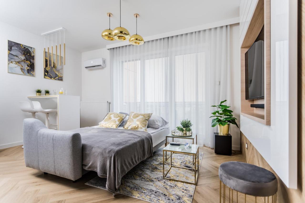 Resinest Apartamenty Jurowiecka J17 Бялисток Екстериор снимка