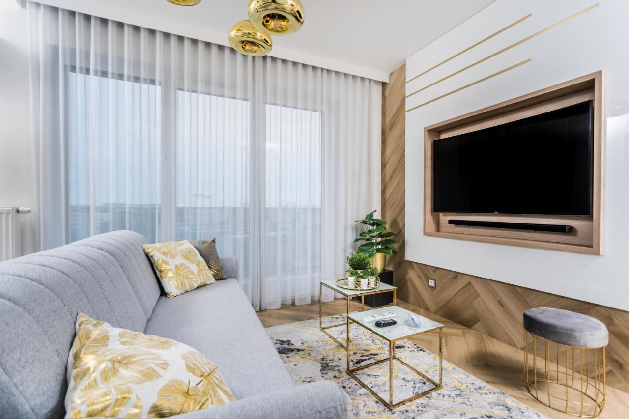 Resinest Apartamenty Jurowiecka J17 Бялисток Екстериор снимка