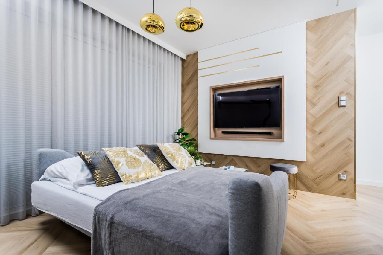 Resinest Apartamenty Jurowiecka J17 Бялисток Екстериор снимка