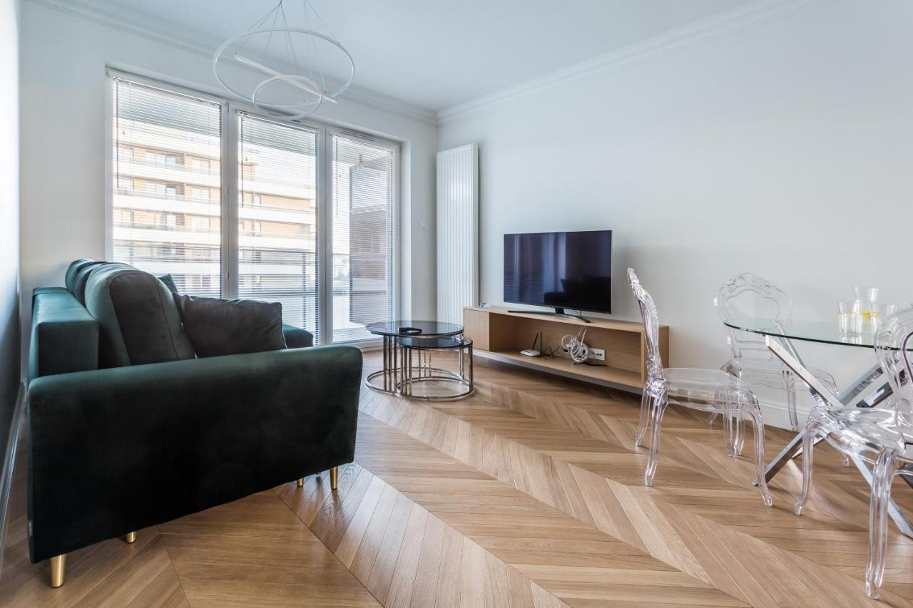 Resinest Apartamenty Jurowiecka J17 Бялисток Екстериор снимка