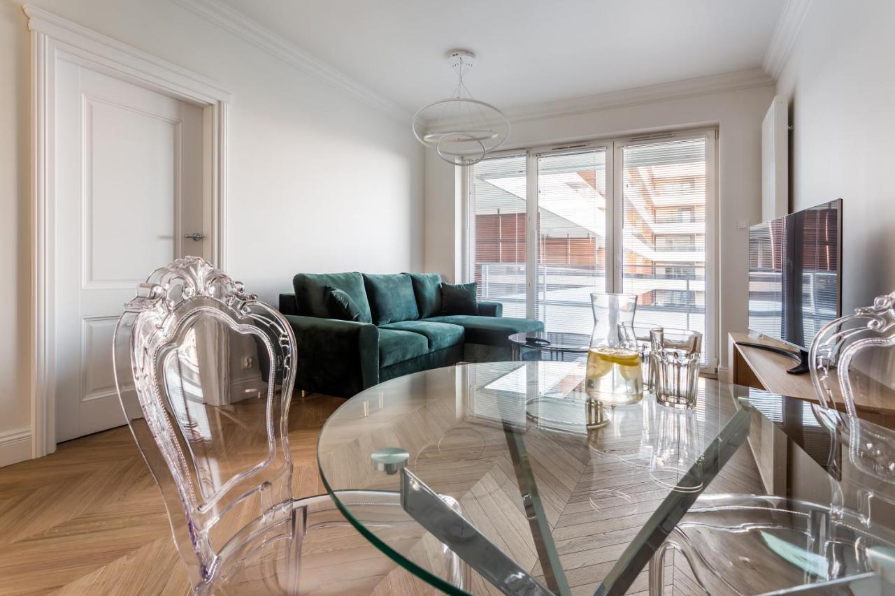 Resinest Apartamenty Jurowiecka J17 Бялисток Екстериор снимка