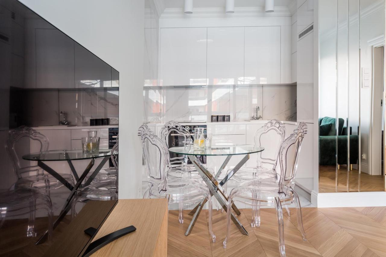 Resinest Apartamenty Jurowiecka J17 Бялисток Екстериор снимка