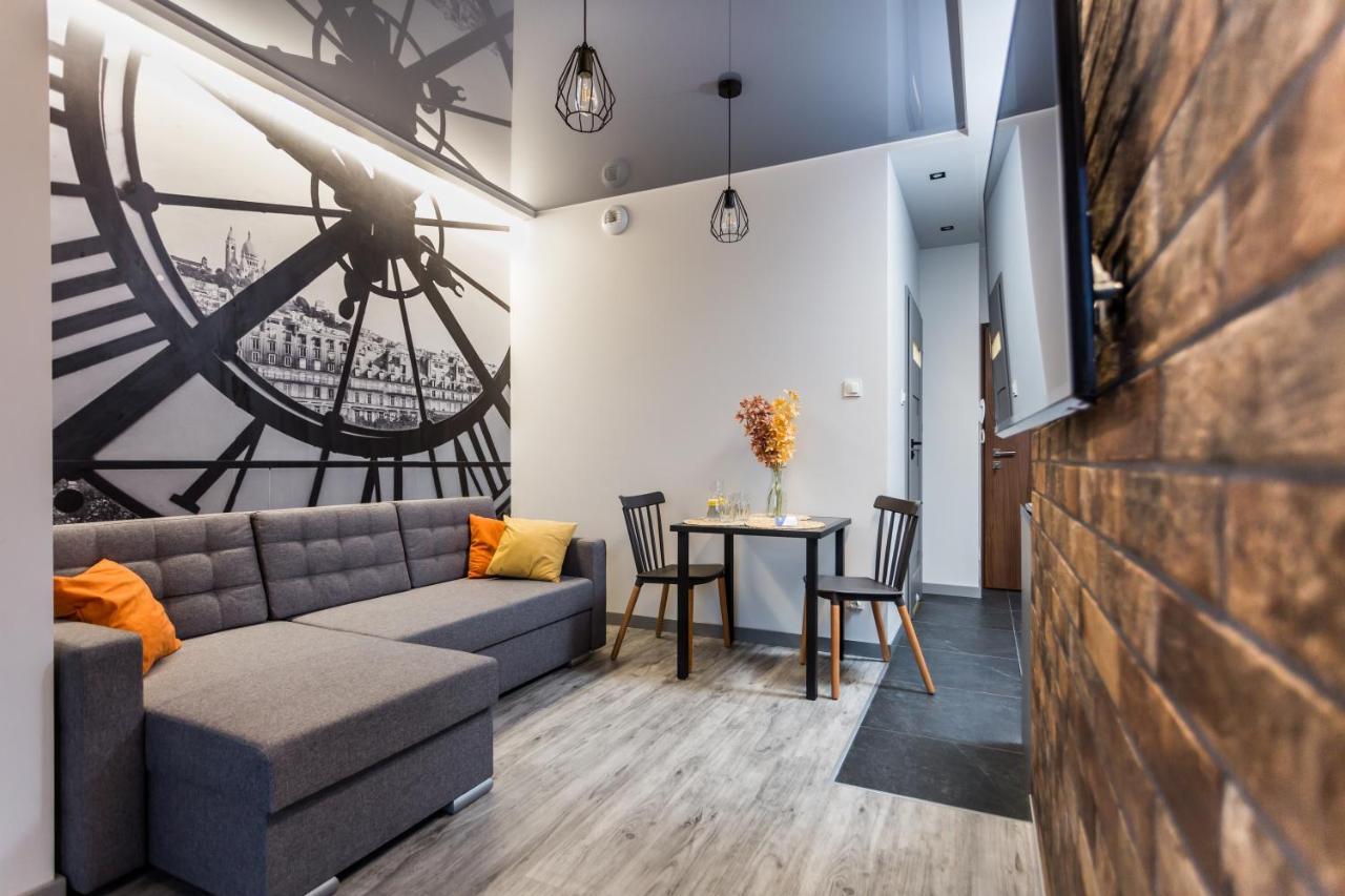 Resinest Apartamenty Jurowiecka J17 Бялисток Екстериор снимка