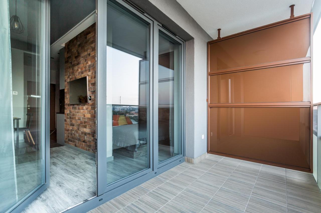 Resinest Apartamenty Jurowiecka J17 Бялисток Екстериор снимка