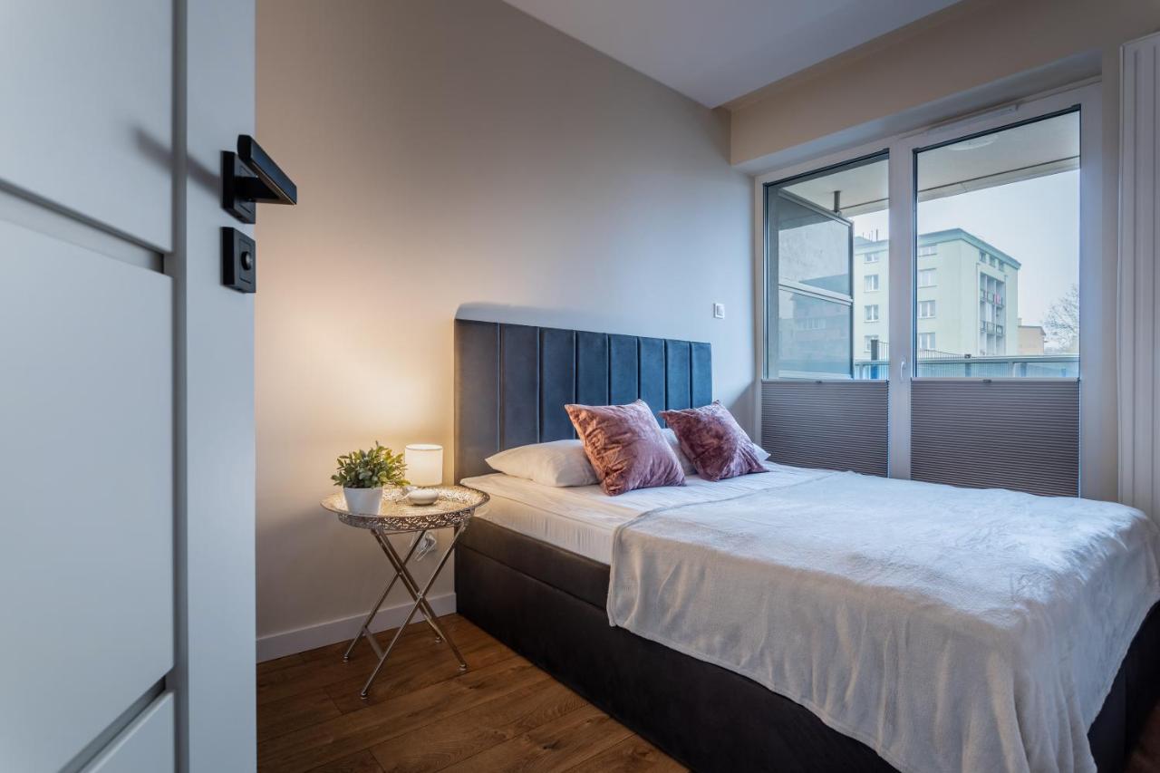 Resinest Apartamenty Jurowiecka J17 Бялисток Екстериор снимка