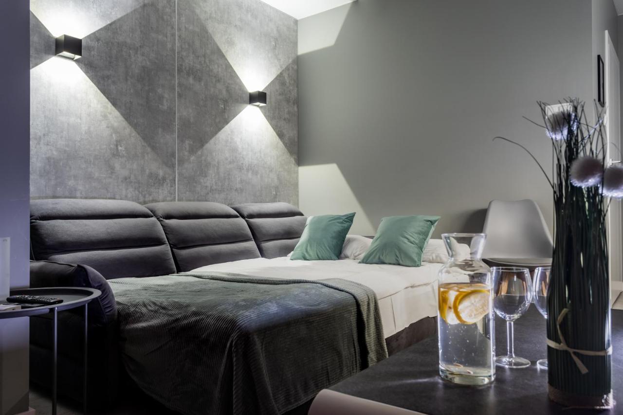Resinest Apartamenty Jurowiecka J17 Бялисток Екстериор снимка